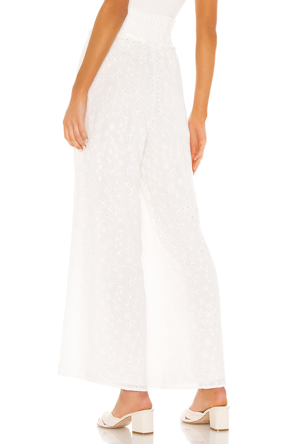 Maylin Pant in WHITE